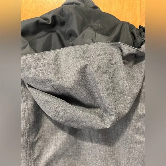 Eddie Bauer Women’s  Weatheredge Gray Coat - Picture 7 of 9